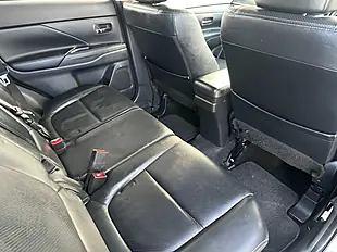 Used 2013 Mitsubishi Outlander GX4 Silver - Interior and Exterior details 18