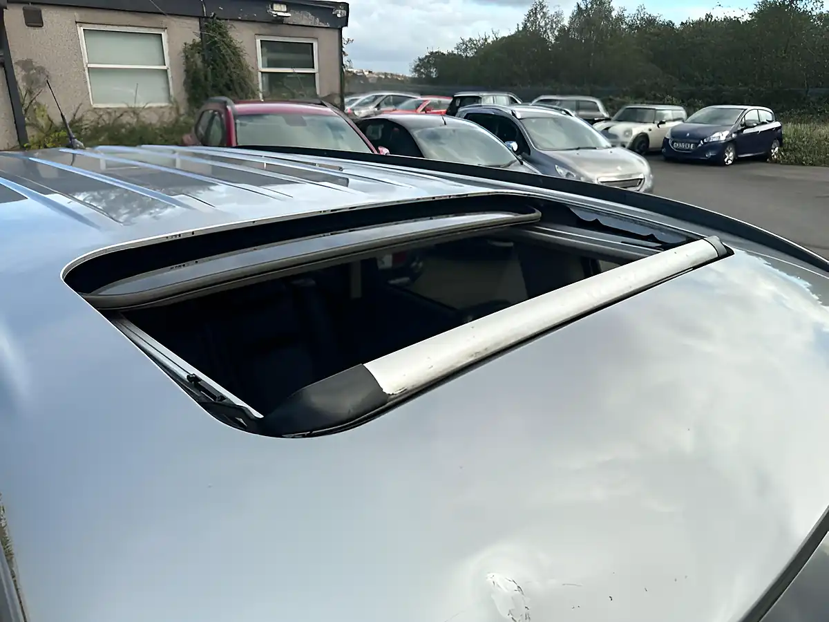 Used 2013 Mitsubishi Outlander GX4 Silver - Interior and Exterior details 5