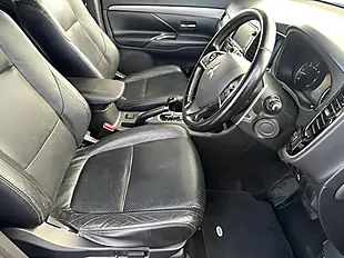 Used 2013 Mitsubishi Outlander GX4 Silver - Interior and Exterior details 7