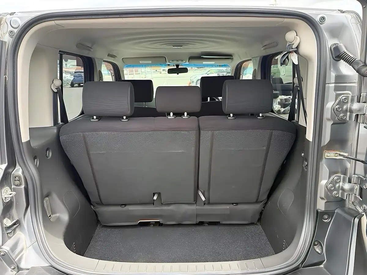 Used 2013 Nissan Cube 15X Grey - Interior and Exterior details 14