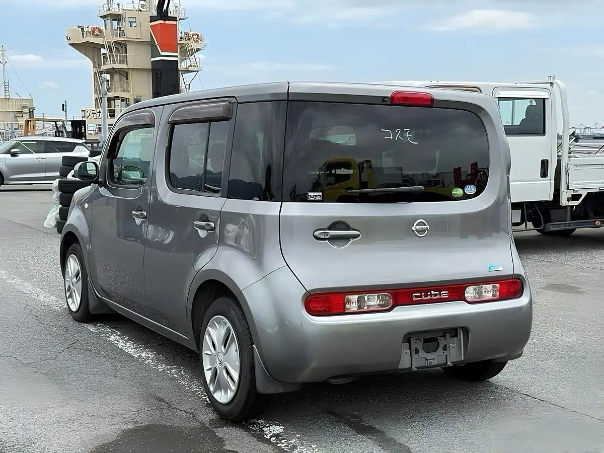 Used 2013 Nissan Cube 15X Grey - Interior and Exterior details 2