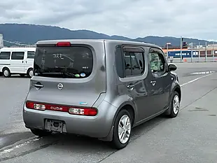 Used 2013 Nissan Cube 15X Grey - Interior and Exterior details 4