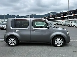 Used 2013 Nissan Cube 15X Grey - Interior and Exterior details 7