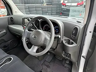 Used 2013 Nissan Cube 15X Silver - Interior and Exterior details 7