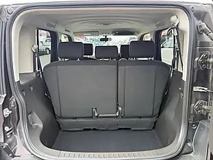 Used 2013 Nissan Cube 15X V Selection Bitter Chocolate Pearl - Interior and Exterior details 15