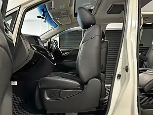 Used 2013 Nissan Elgrand Highway Star White - Interior and Exterior details 14