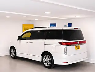 Used 2013 Nissan Elgrand Highway Star White - Interior and Exterior details 4