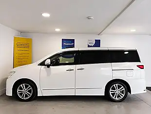 Used 2013 Nissan Elgrand Highway Star White - Interior and Exterior details 9