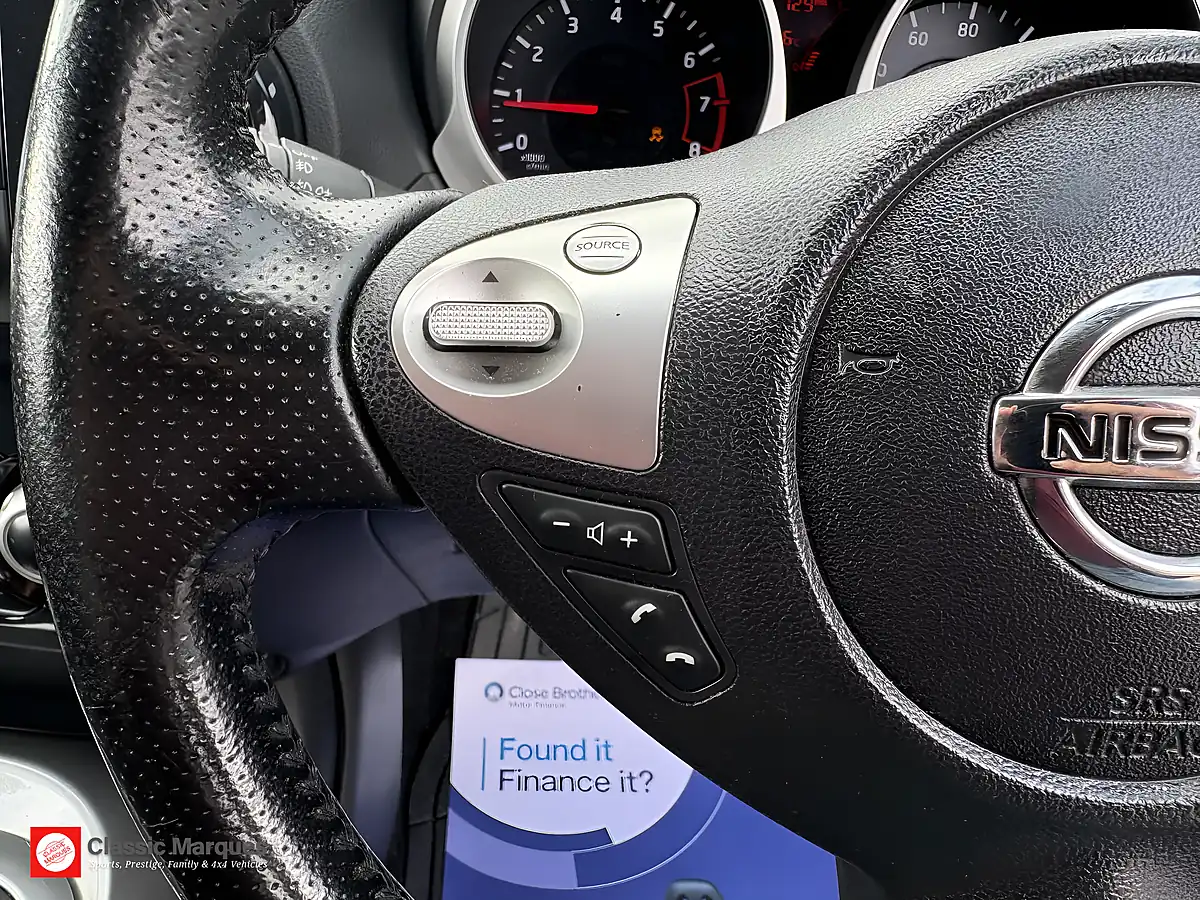 Used 2013 Nissan Juke Acenta Blue - Interior and Exterior details 15