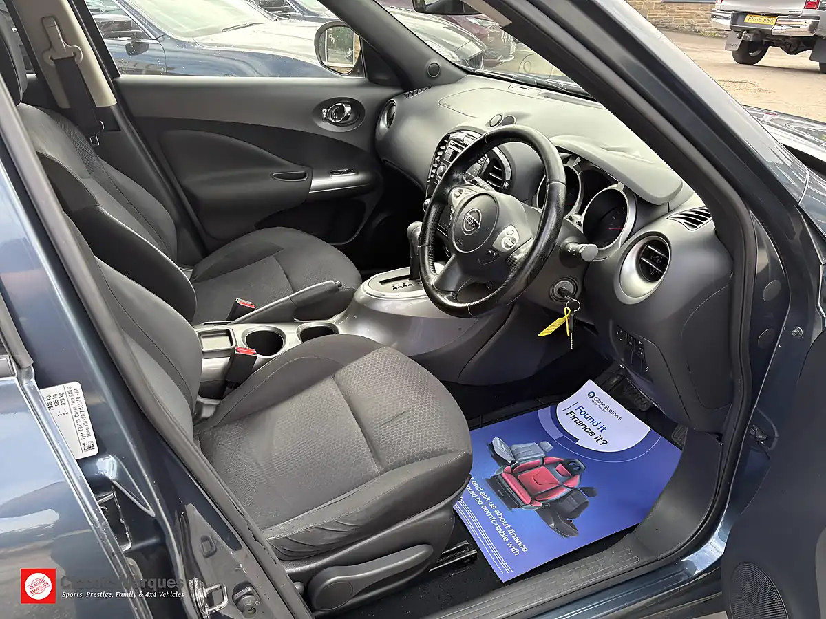 Used 2013 Nissan Juke Acenta Blue - Interior and Exterior details 2