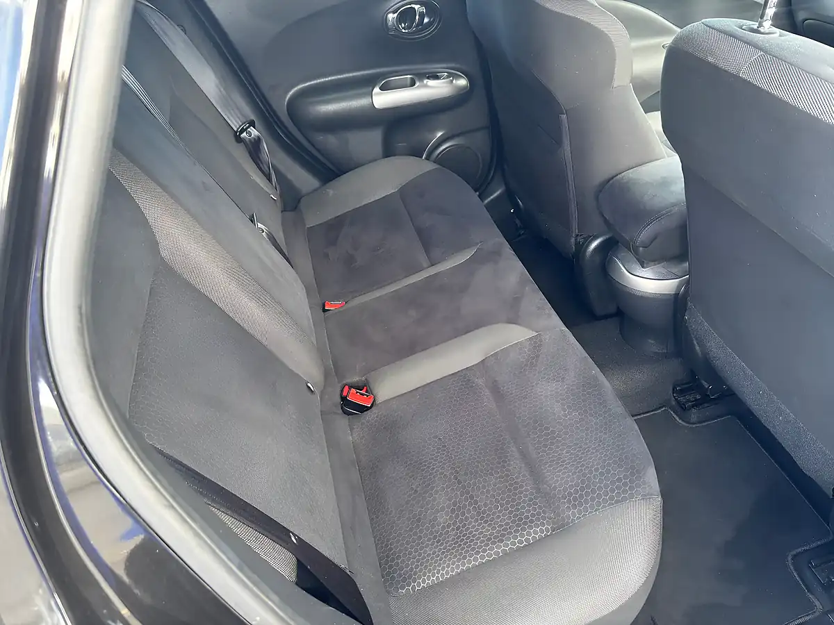 Used 2013 Nissan Juke Acenta Premium Black - Interior and Exterior details 12