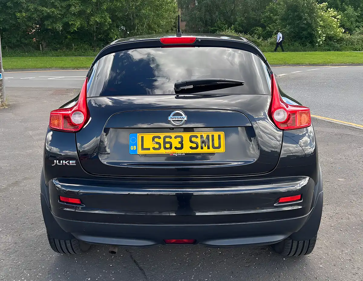 Used 2013 Nissan Juke Acenta Premium Black - Interior and Exterior details 6