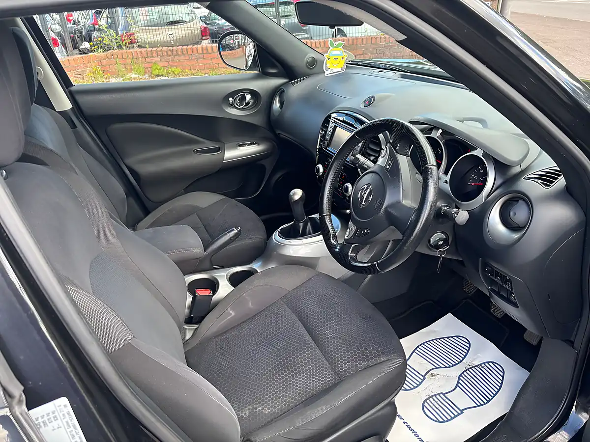 Used 2013 Nissan Juke Acenta Premium Black - Interior and Exterior details 9