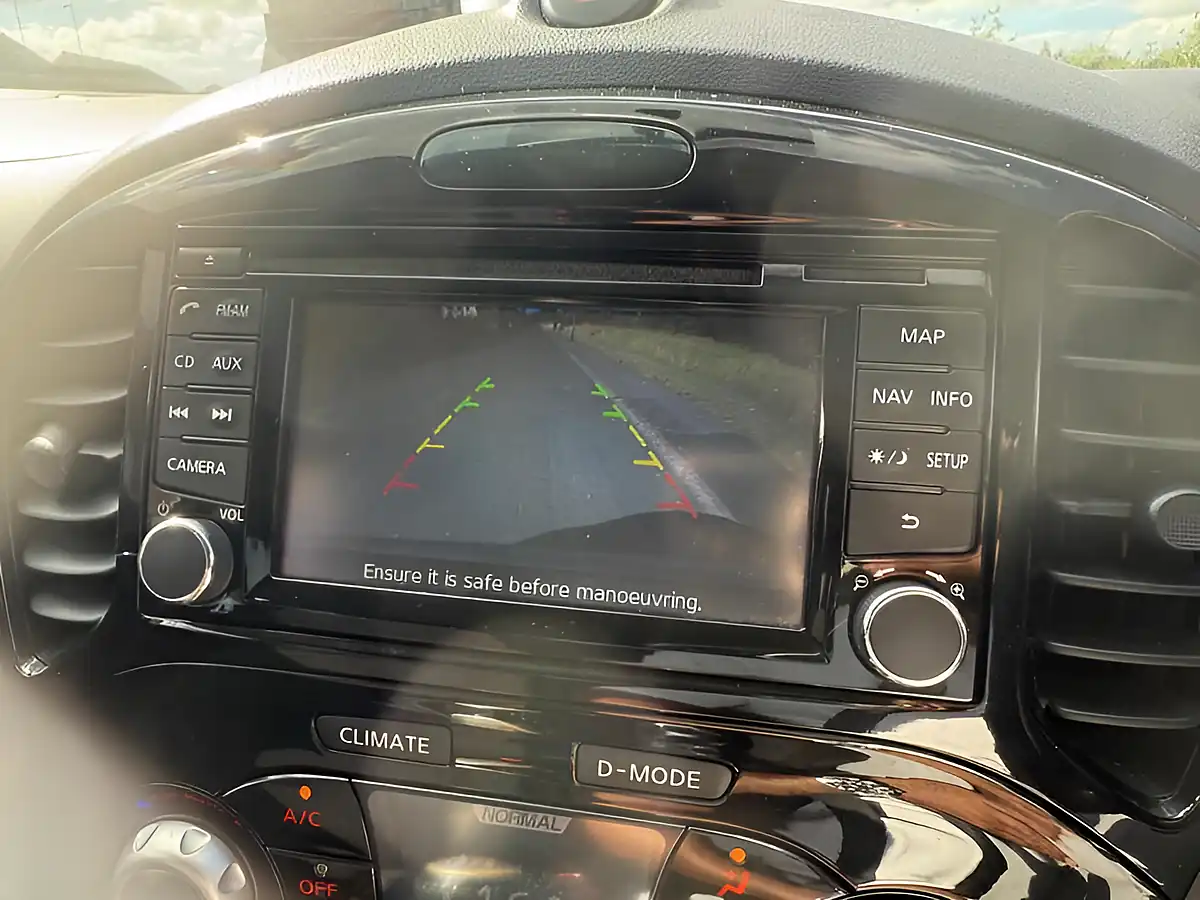 Used 2013 Nissan Juke Acenta Premium Grey - Interior and Exterior details 11