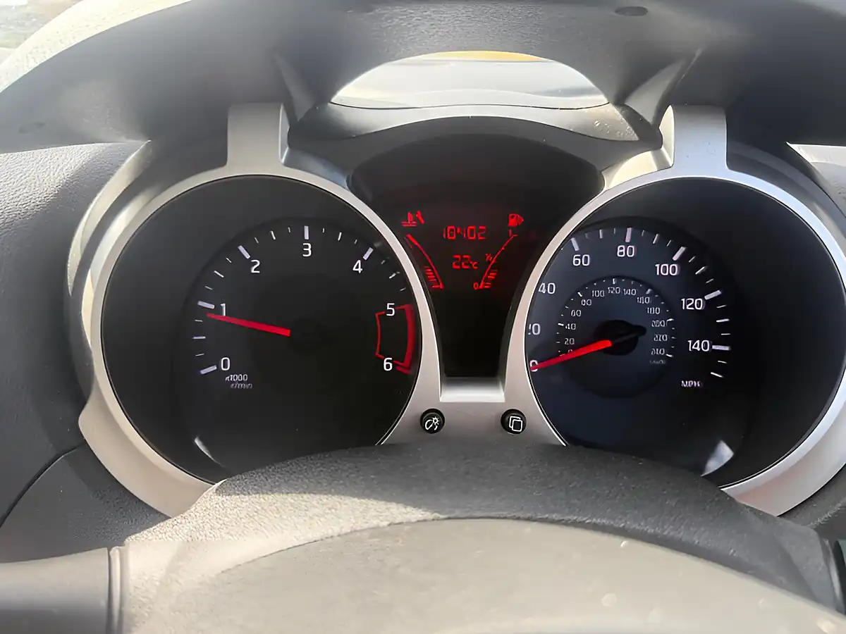 Used 2013 Nissan Juke Acenta Premium Grey - Interior and Exterior details 12
