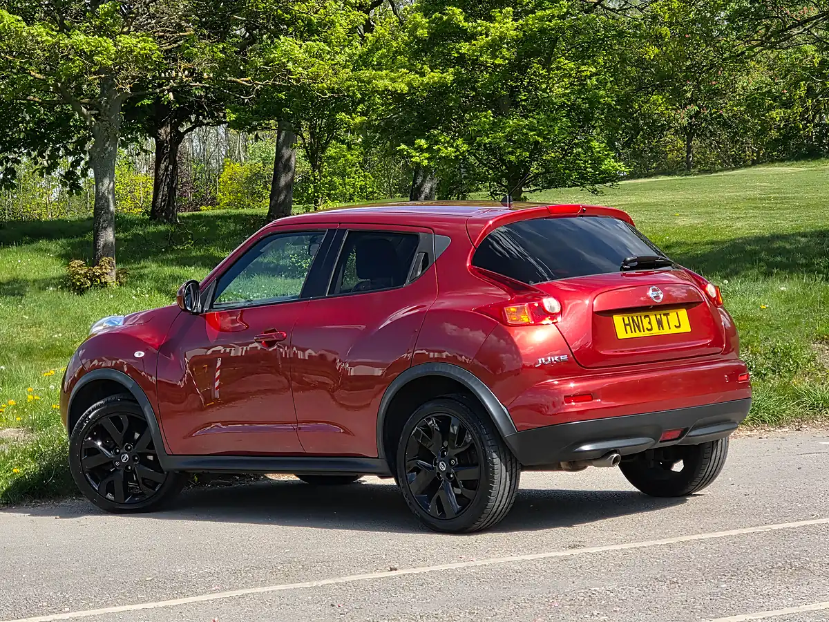 Used 2013 Nissan Juke Acenta Premium Red - Interior and Exterior details 5