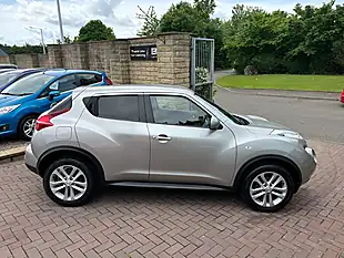 Used 2013 Nissan Juke Acenta Premium Silver - Interior and Exterior details 14