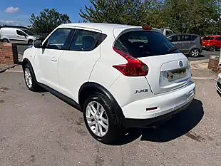 Used 2013 Nissan Juke Acenta White - Interior and Exterior details 3