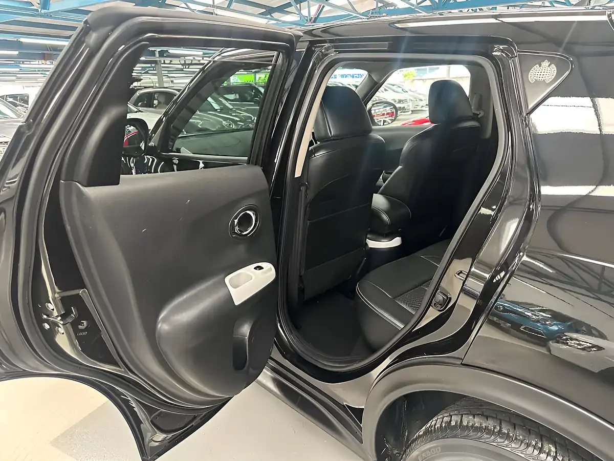 Used 2013 Nissan Juke Ministry of Sound Pearl Black - Interior and Exterior details 15