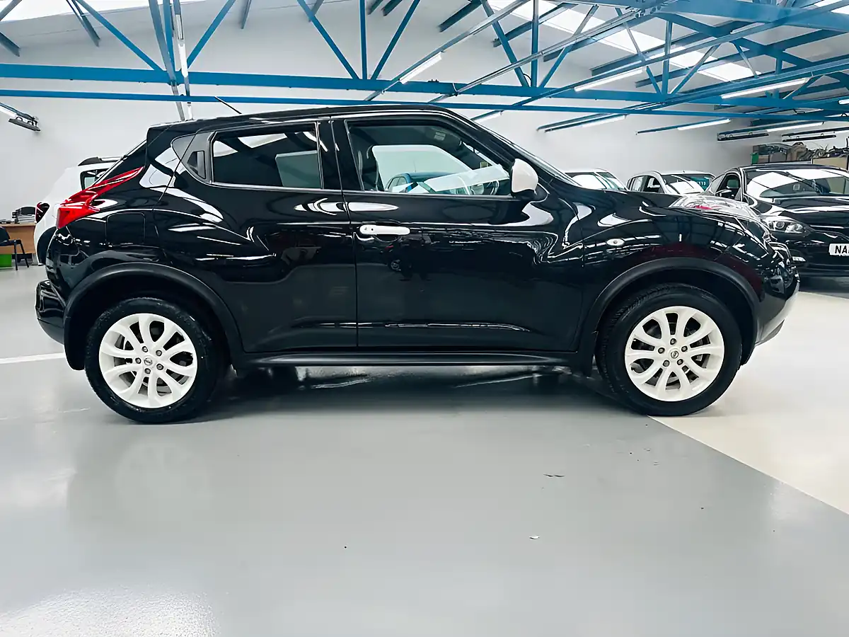 Used 2013 Nissan Juke Ministry of Sound Pearl Black - Interior and Exterior details 20
