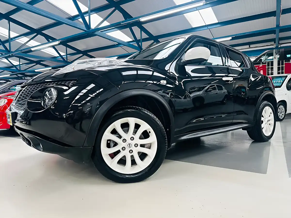 Used 2013 Nissan Juke Ministry of Sound Pearl Black - Interior and Exterior details 4