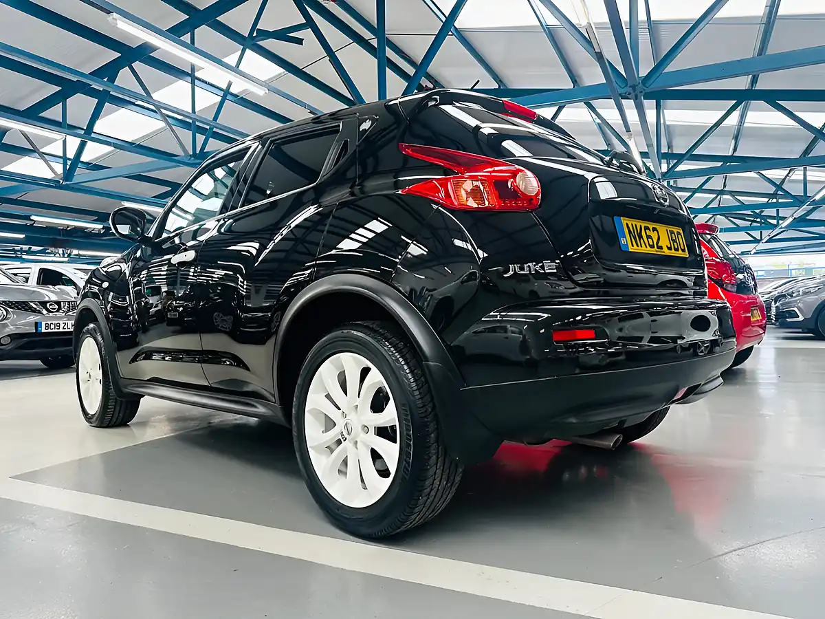 Used 2013 Nissan Juke Ministry of Sound Pearl Black - Interior and Exterior details 8