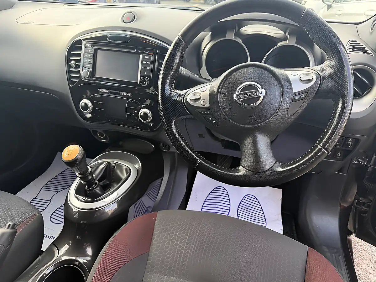 Used 2013 Nissan Juke N-Tec Black - Interior and Exterior details 13