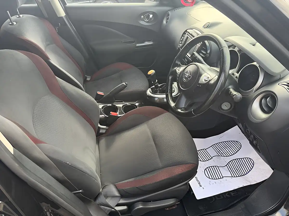 Used 2013 Nissan Juke N-Tec Black - Interior and Exterior details 14