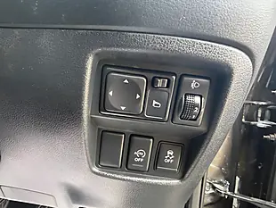 Used 2013 Nissan Juke N-Tec Black - Interior and Exterior details 6