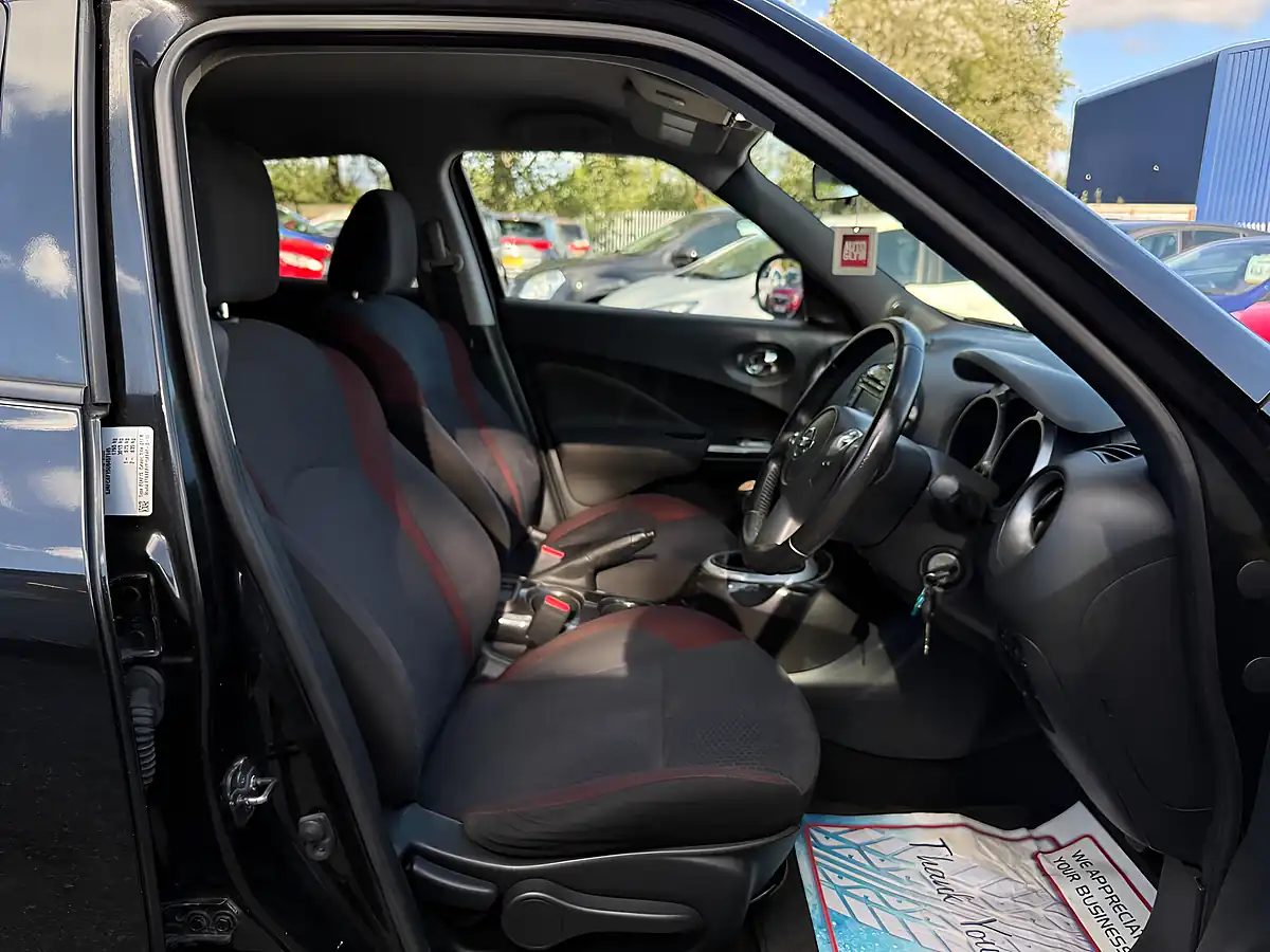 Used 2013 Nissan Juke N-Tec Black - Interior and Exterior details 10