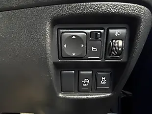 Used 2013 Nissan Juke N-Tec Black - Interior and Exterior details 17