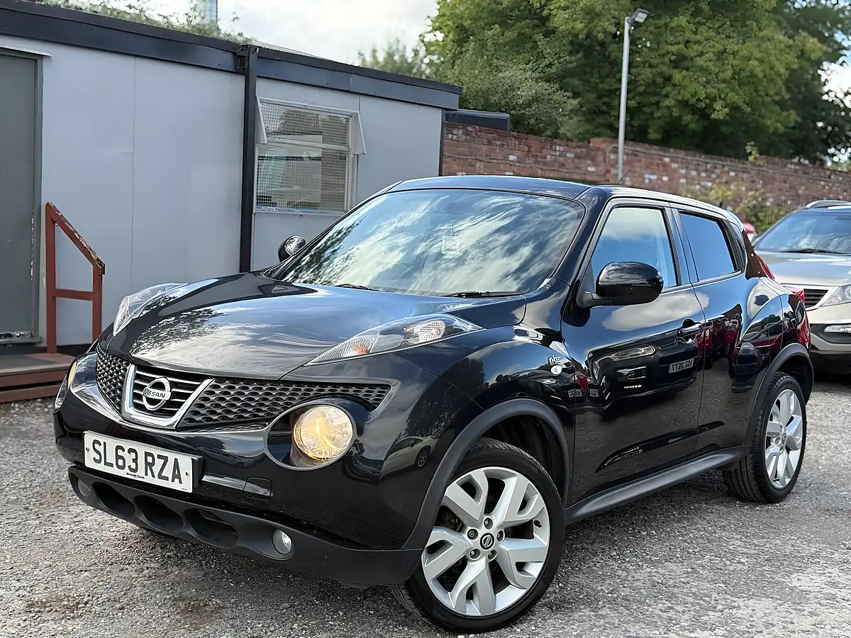 Used 2013 Nissan Juke N-Tec Black - Interior and Exterior details 3