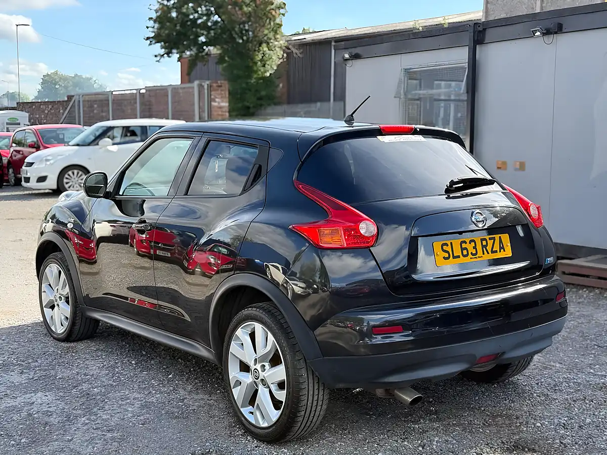 Used 2013 Nissan Juke N-Tec Black - Interior and Exterior details 5