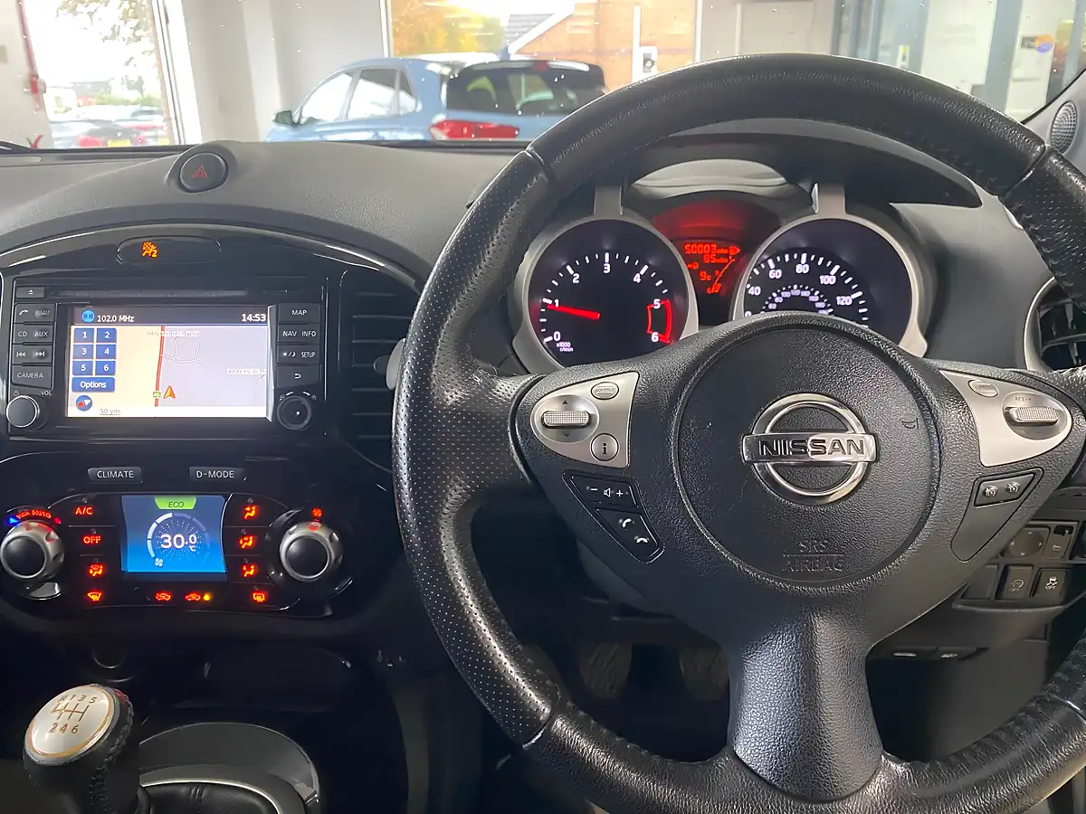 Used 2013 Nissan Juke N-Tec Black - Interior and Exterior details 11