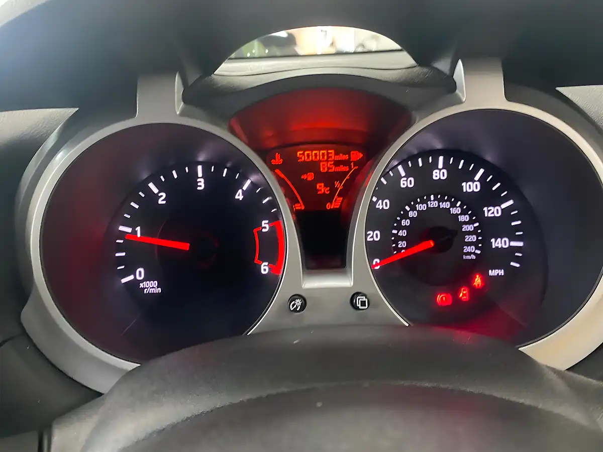 Used 2013 Nissan Juke N-Tec Black - Interior and Exterior details 15