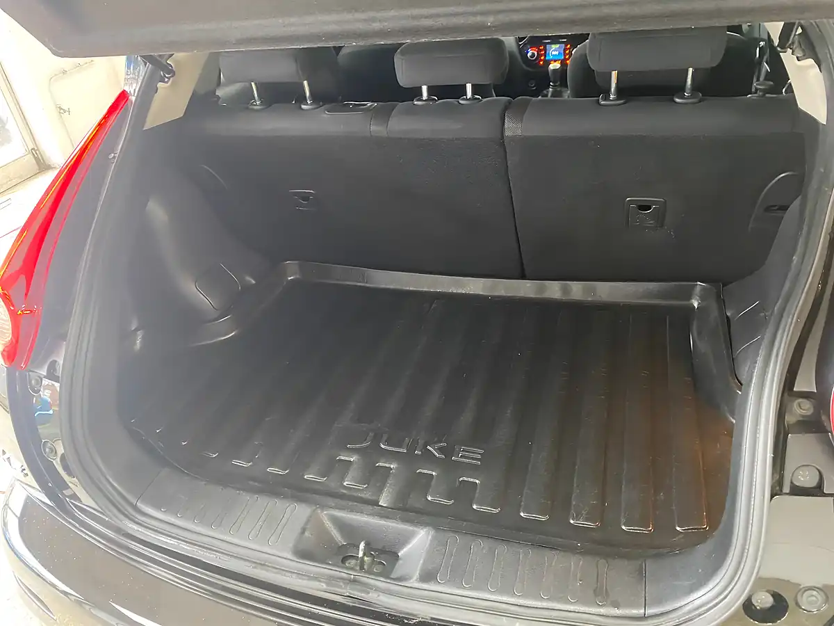 Used 2013 Nissan Juke N-Tec Black - Interior and Exterior details 17