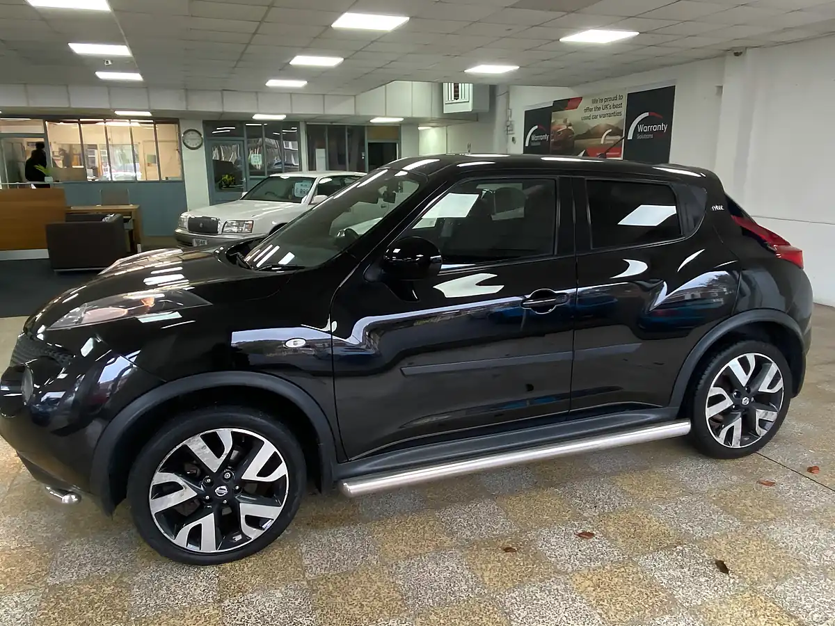 Used 2013 Nissan Juke N-Tec Black - Interior and Exterior details 6