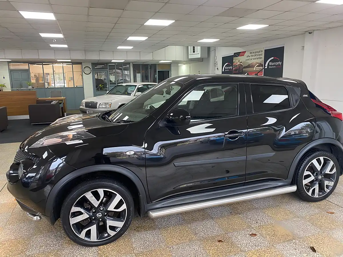 Used 2013 Nissan Juke N-Tec Black - Interior and Exterior details 7