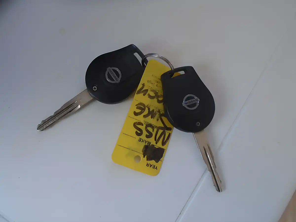 Used 2013 Nissan Juke N-Tec Black - Interior and Exterior details 18