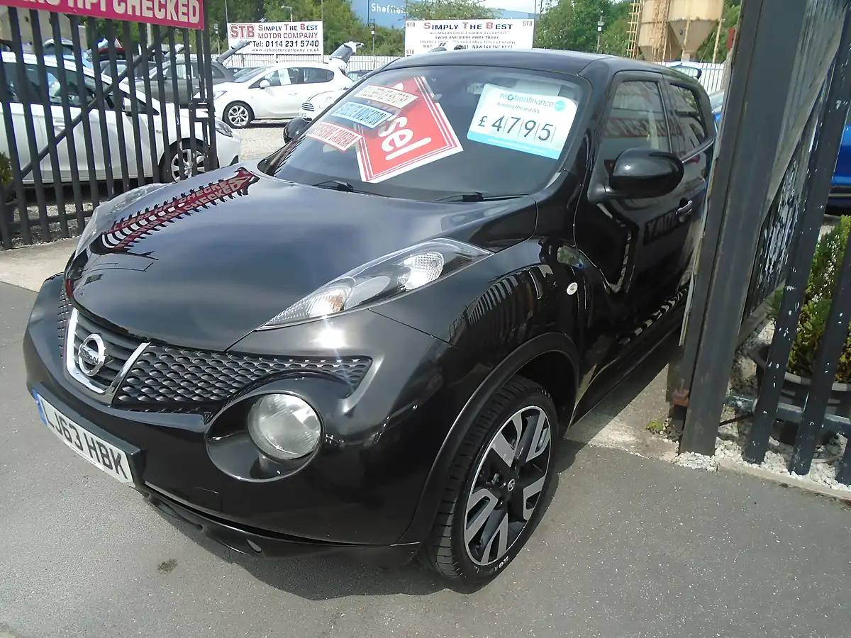 Used 2013 Nissan Juke N-Tec Black - Interior and Exterior details 3