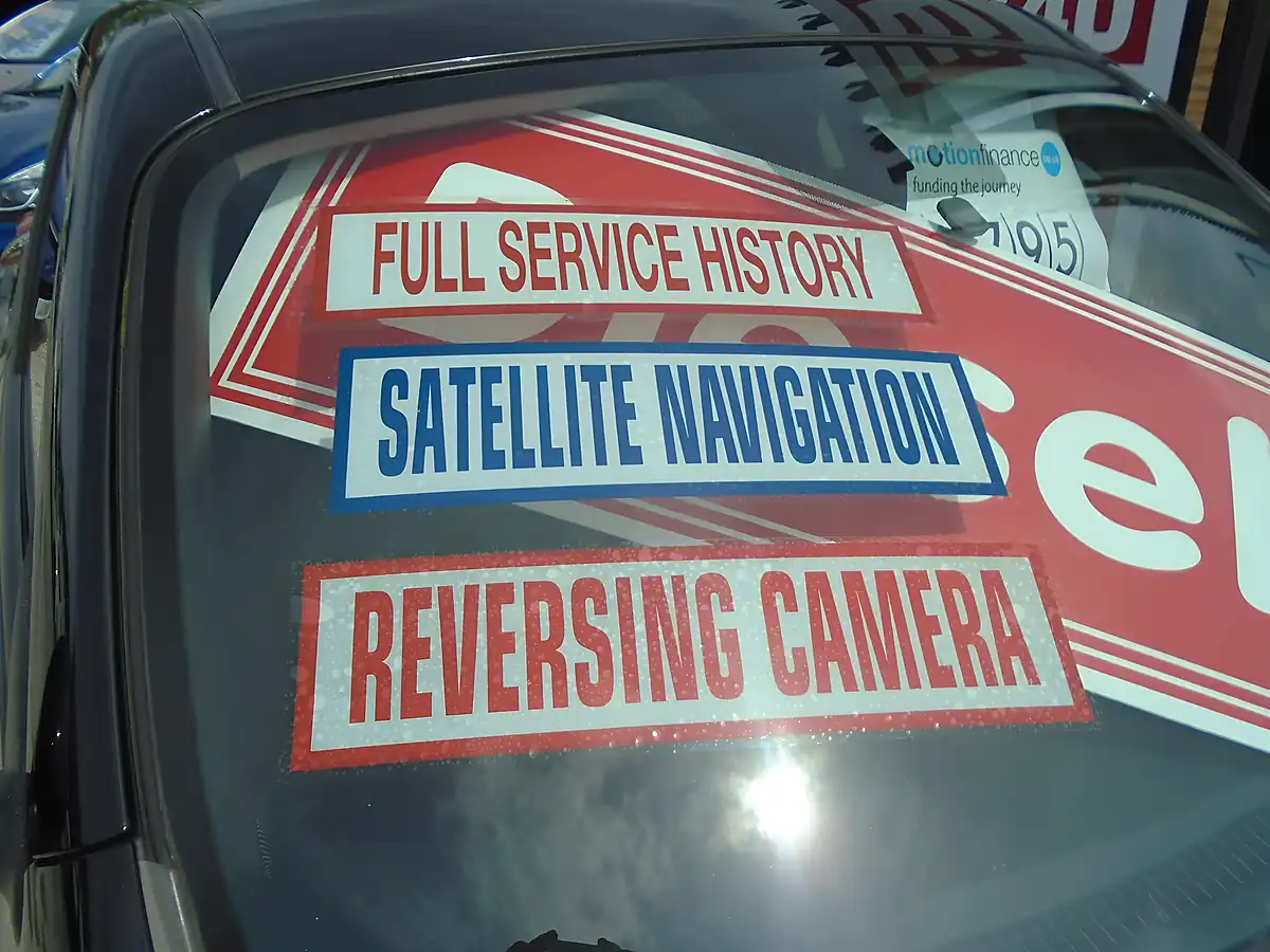 Used 2013 Nissan Juke N-Tec Black - Interior and Exterior details 4