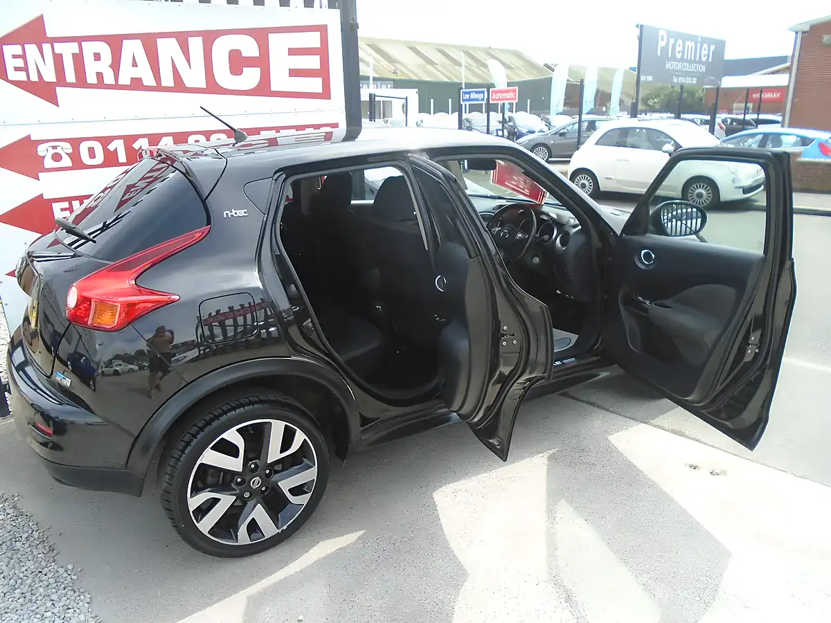 Used 2013 Nissan Juke N-Tec Black - Interior and Exterior details 7