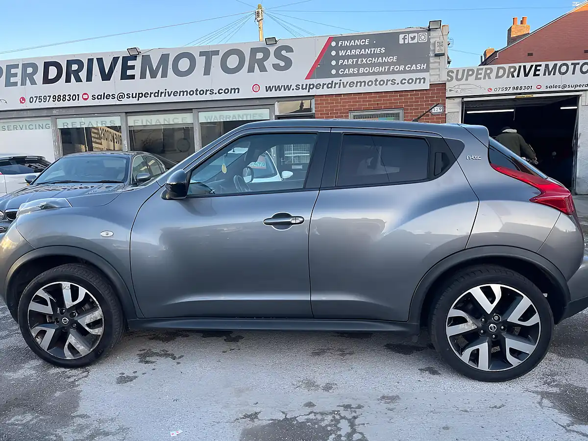 Used 2013 Nissan Juke N-Tec Grey - Interior and Exterior details 2