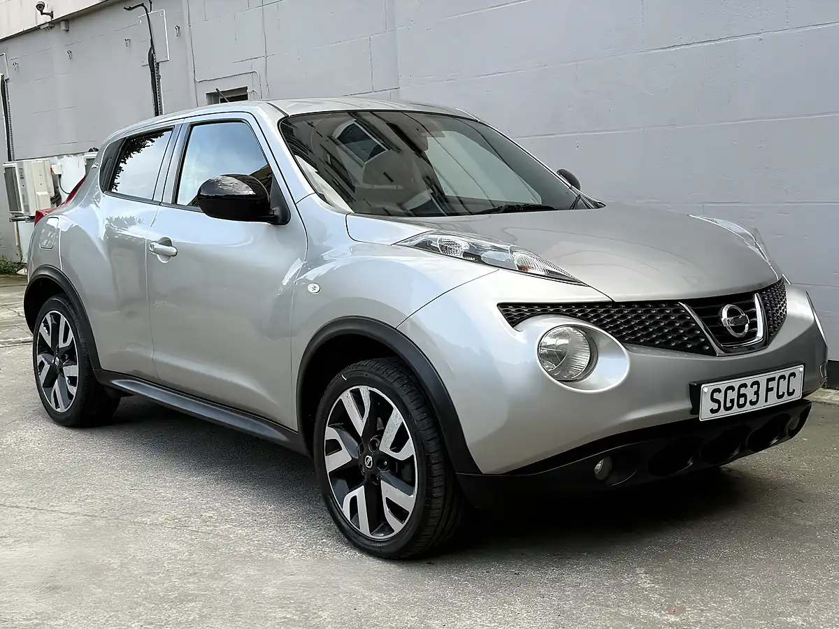 Used 2013 Nissan Juke N-Tec Silver - Front View