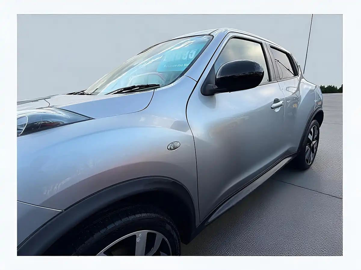Used 2013 Nissan Juke N-Tec Silver - Interior and Exterior details 11