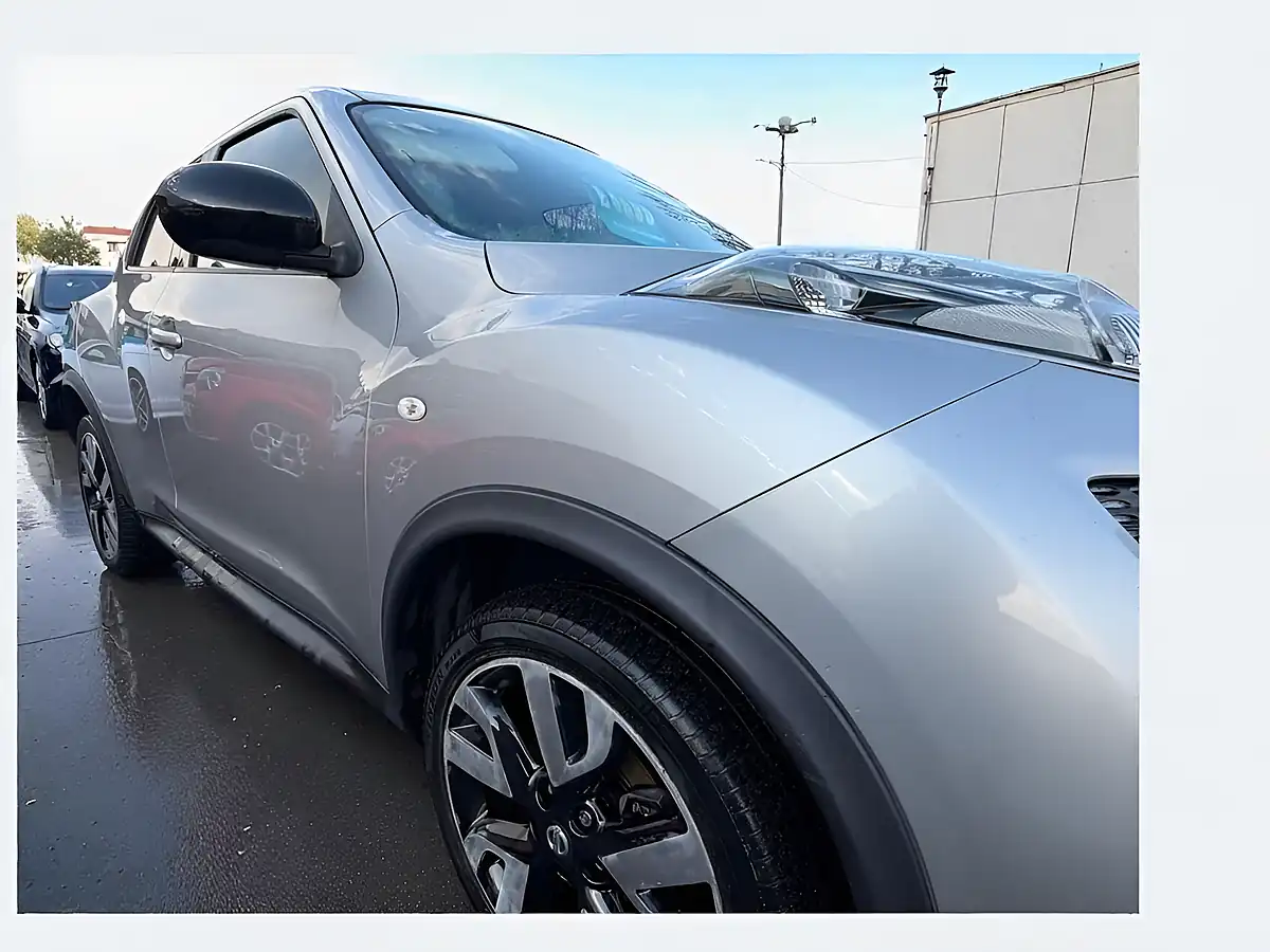 Used 2013 Nissan Juke N-Tec Silver - Interior and Exterior details 8