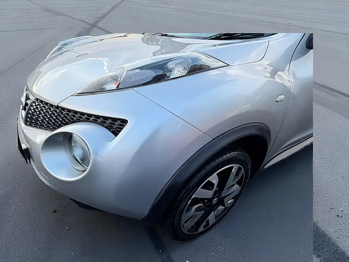 Used 2013 Nissan Juke N-Tec Silver - Interior and Exterior details 9