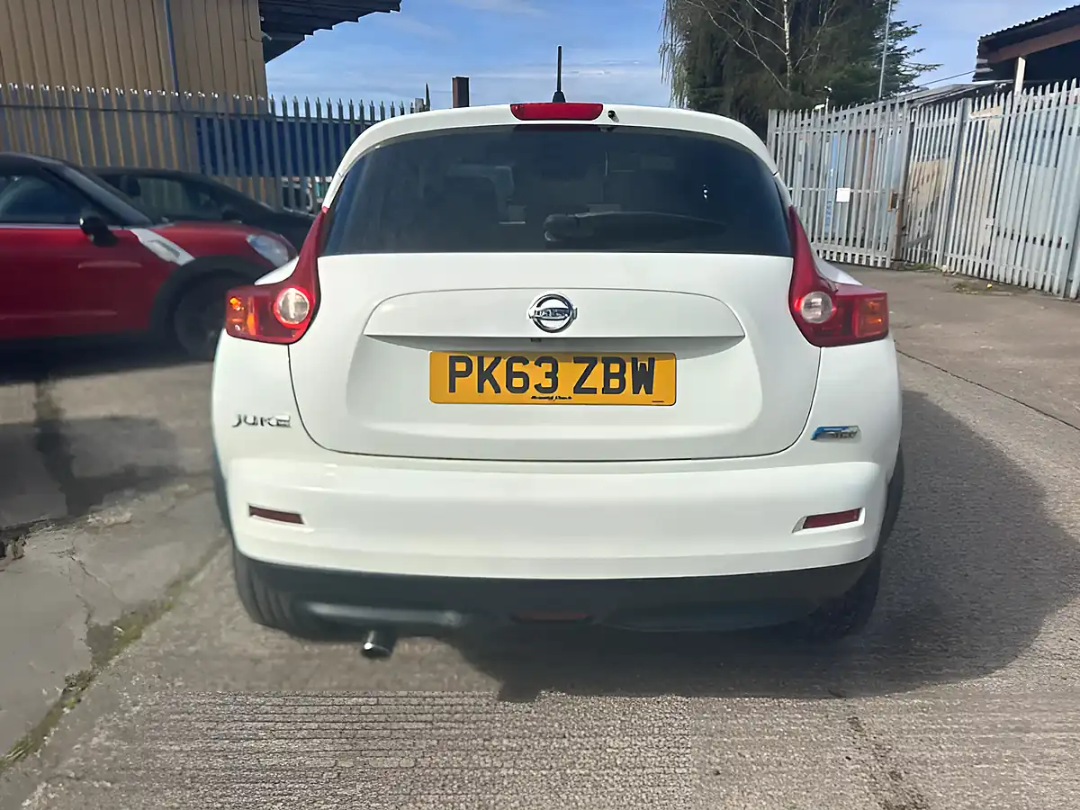 Used 2013 Nissan Juke N-Tec White - Interior and Exterior details 2
