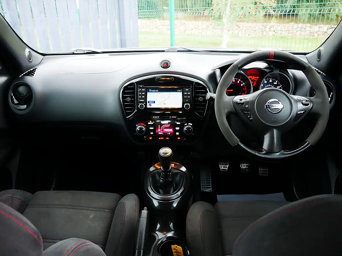 Used 2013 Nissan Juke Nismo Black - Interior and Exterior details 10