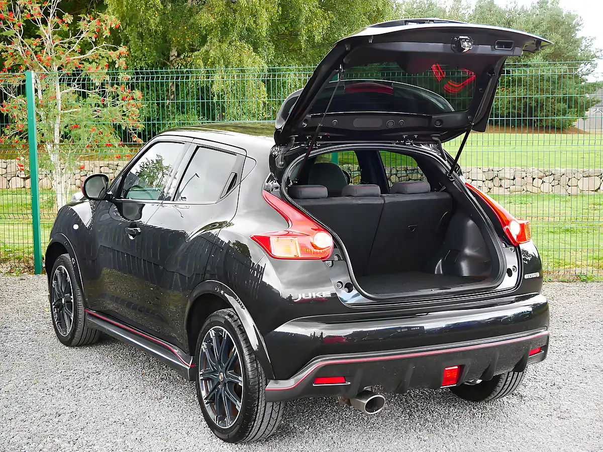 Used 2013 Nissan Juke Nismo Black - Interior and Exterior details 12